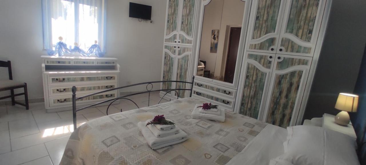 Estia Holidays - *