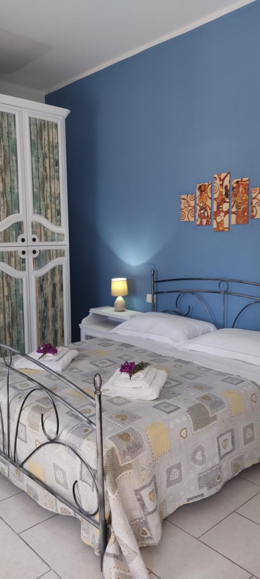 Estia Holidays - *