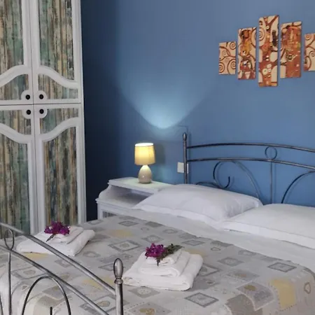 Estia Holidays Apartments - Taormina Room photo